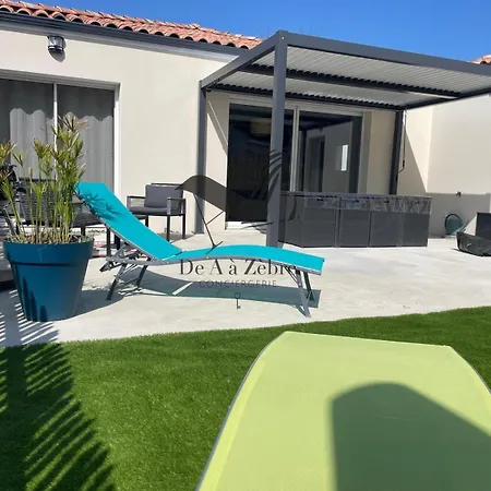 Les Ganivelles - Belle Maison Neuve Avec Exterieur *